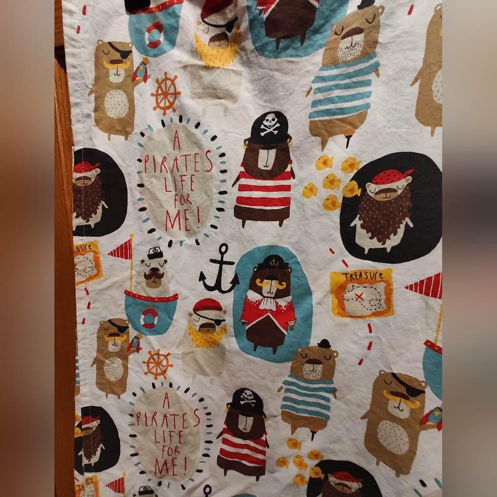 EUC Garnet Hill Pirate-Themed Kids Shower Curtain - Picture 6 of 6
